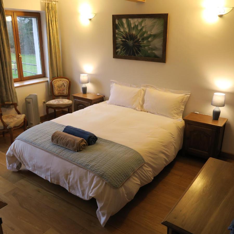 Serenite Verte A La Tuilerie Accommodation La Bazeuge Kültér fotó